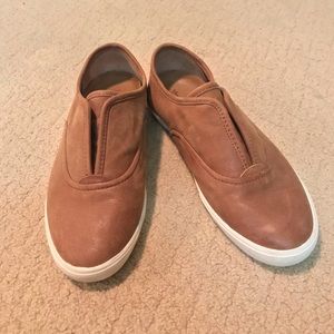 FYRE Women’s 8.5 Maya Slip Ons Brown